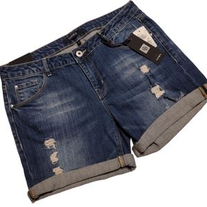 Numero distressed Shorts